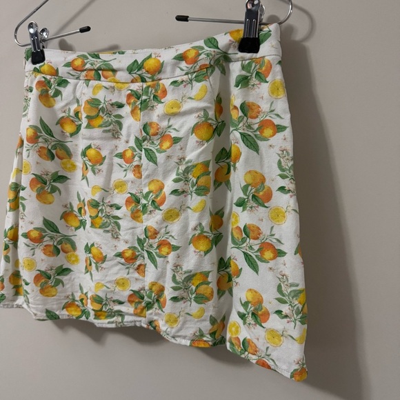 3/$20⚡️ Francesca’s Blue Rain Fruit Orange Mini Skirt with Side Slit - Picture 9 of 15